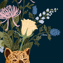 Load image into Gallery viewer, FLORAL AND VASE 04