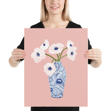 Load image into Gallery viewer, FLORAL AND VASE 01