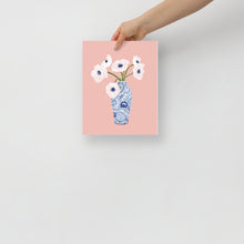 Load image into Gallery viewer, FLORAL AND VASE 01