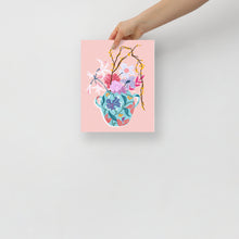 Load image into Gallery viewer, FLORAL AND VASE 05
