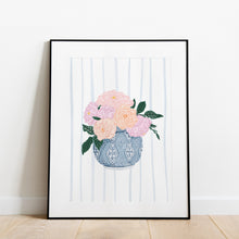 Load image into Gallery viewer, FLORAL AND VASE 03