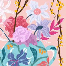 Load image into Gallery viewer, FLORAL AND VASE 05
