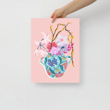 Load image into Gallery viewer, FLORAL AND VASE 05
